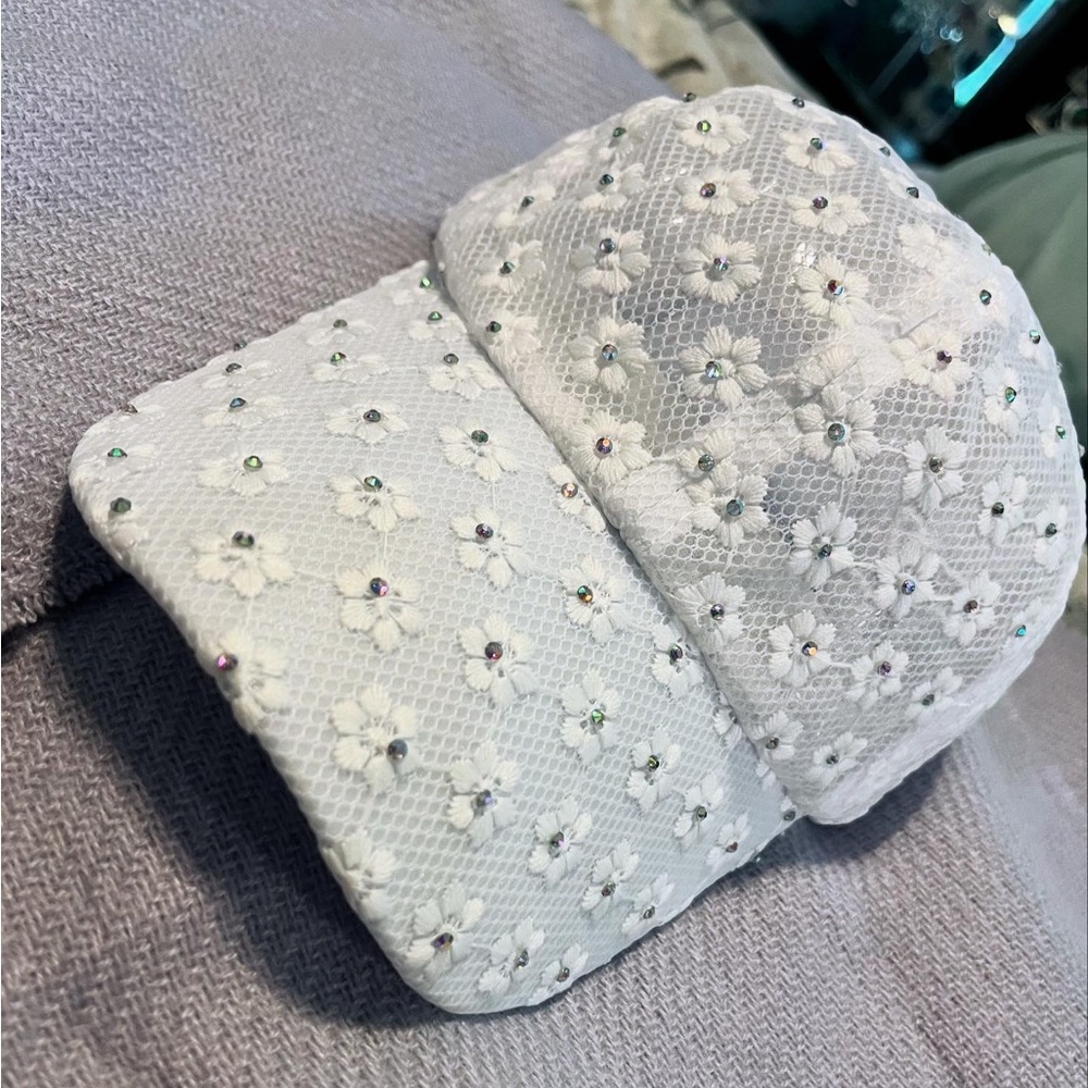 New! Lace Bling Hat (wht)
